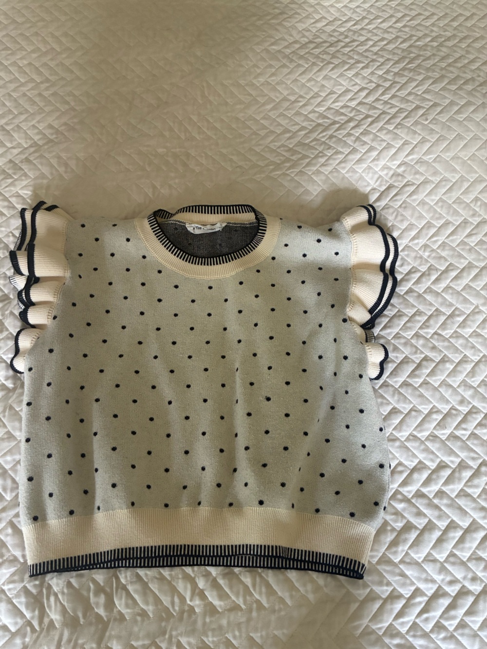Polka Dot Ruffle-Sleeve Knit Top in Cream and Black
